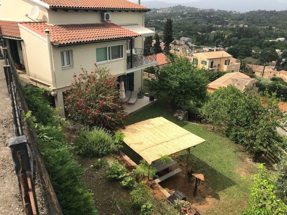 הוילה Kompítsion Chez Nikos מראה חיצוני תמונה